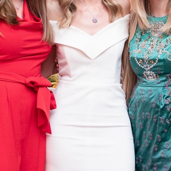 Alice and Olivia Luana Off Shoulder Dress - Picture 5 of 5